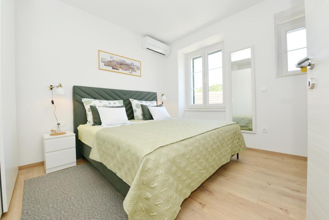 Apartman Junona - Poluotok Na Dlanu ザダル エクステリア 写真